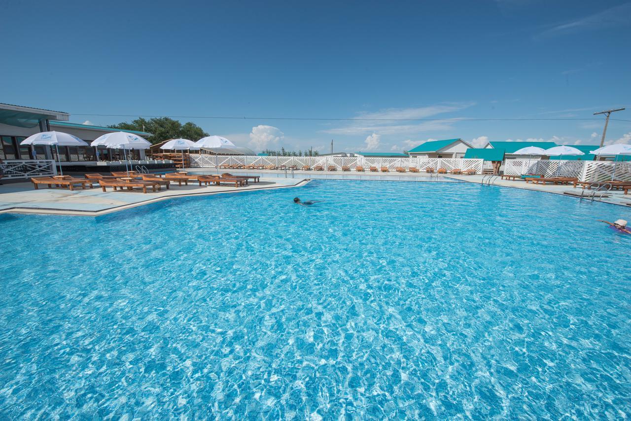 Aquamarine Resort Akshi Exterior foto